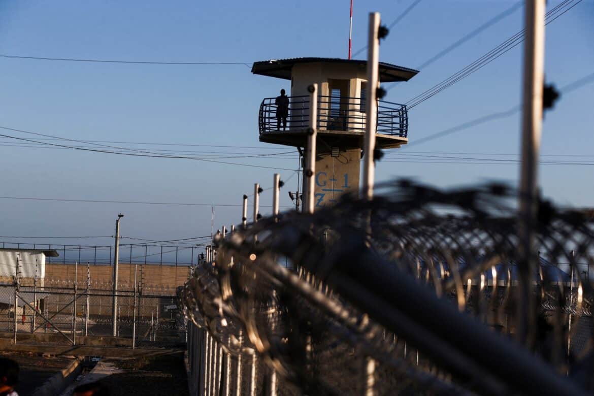 जज ऑर्डर ऑर्डर रिटर्न ऑफ 2 वें प्रवासी ने अल सल्वाडोर को निर्वासित कर दिया