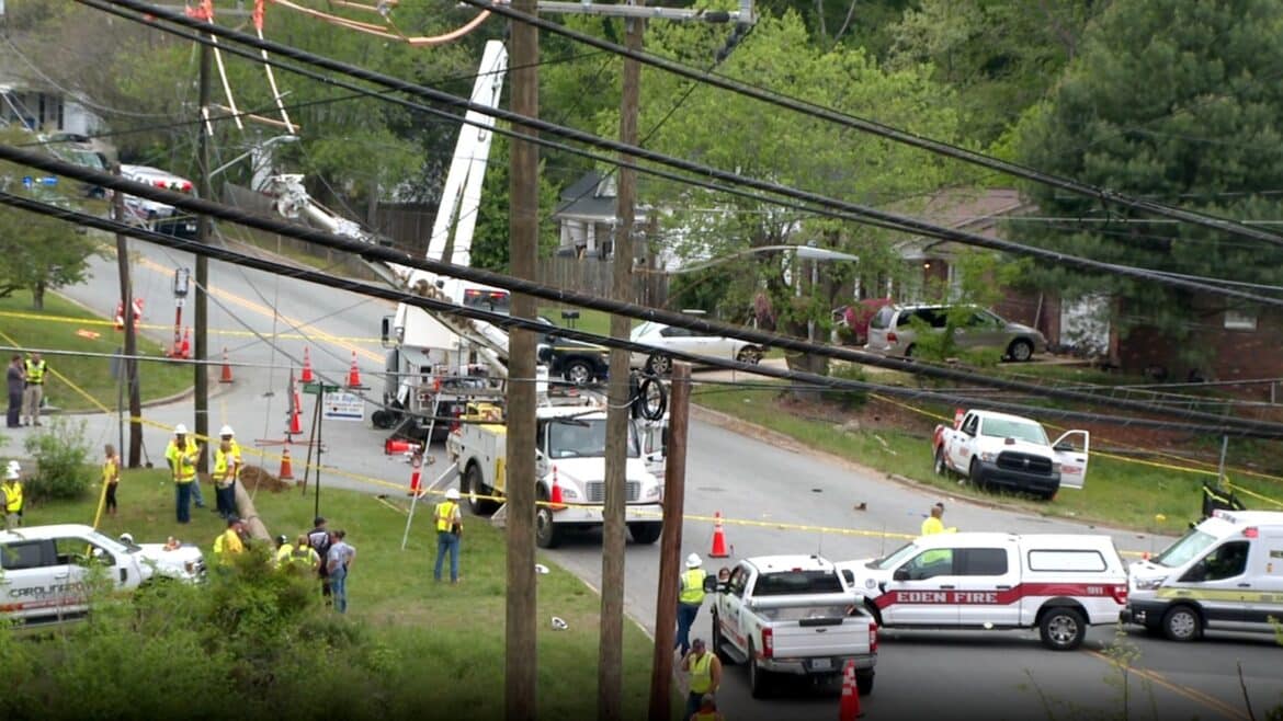 डंप ट्रक ड्राइवर के बाद 4 मृतक उपयोगिता कार्यकर्ताओं के क्रू क्रू: पुलिस
