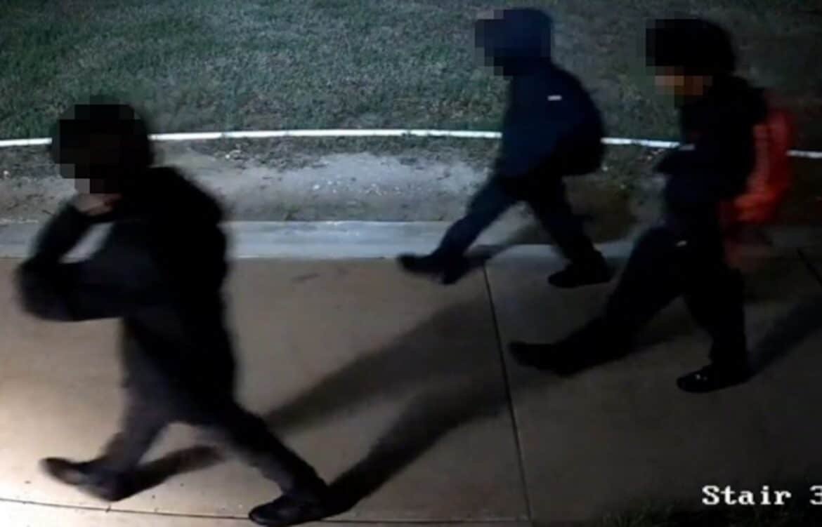 2 किशोरों को हत्या के लिए गिरफ्तार किया गया