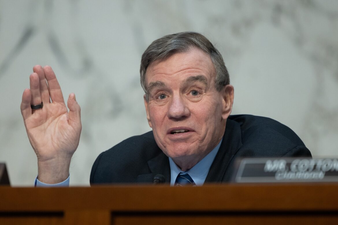 फोटो: सीनेट इंटेल सुनवाई