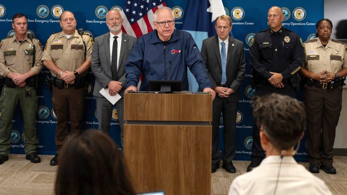 गॉव। वाल्ज़, गनमैन की सूची में दर्जनों मिनेसोटा डेमोक्रेट्स के बीच रेप।