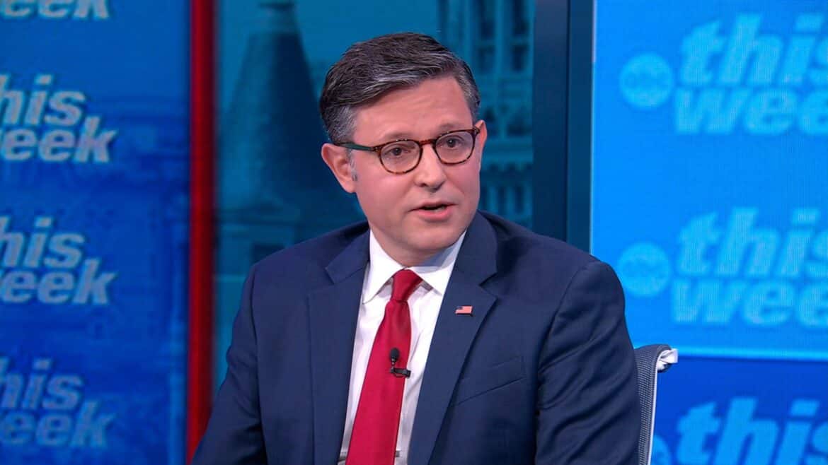 जॉनसन: ट्रम्प ने नेशनल गार्ड को ला को भेजने में 'वास्तव में क्या करने की आवश्यकता थी'