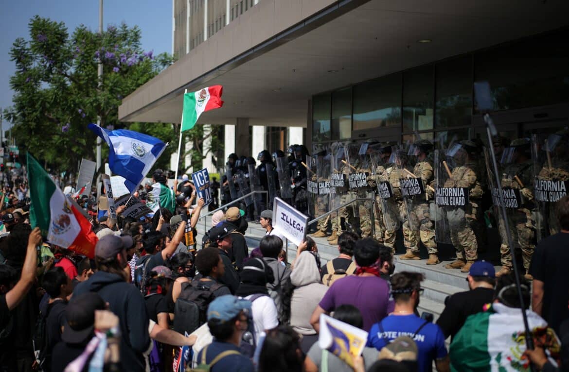 ट्रम्प ने एलए विरोध प्रदर्शनों के बारे में कई दावे किए हैं। यहाँ संदर्भ है।