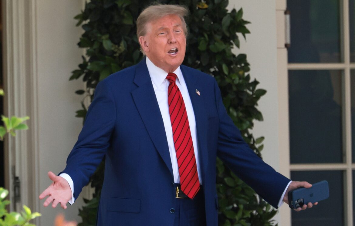 रिपब्लिकन पार्टी ने इस बात पर विभाजित किया कि क्या ट्रम्प को हमें इज़राइल-ईरान संघर्ष में शामिल करना चाहिए