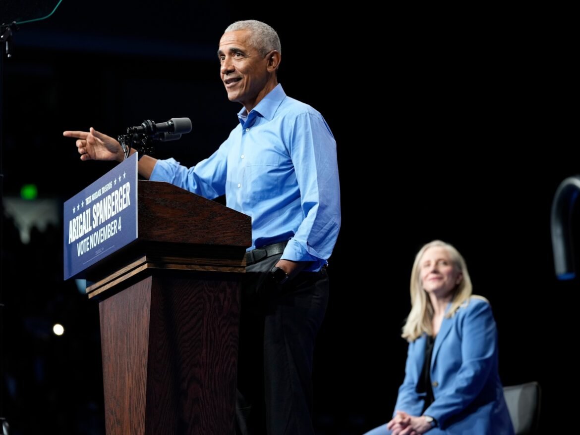 बराक ओबामा, कमला हैरिस ने डेमोक्रेट्स के लिए प्रचार किया, क्योंकि डोनाल्ड ट्रम्प का राजनीतिक अभियान मतदान में निवेश करता है