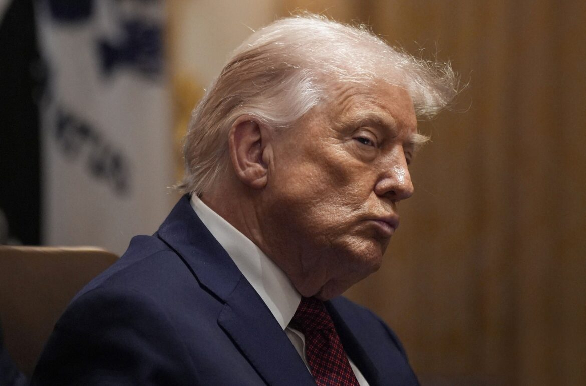 नाव हमले का वीडियो जारी करने से पीछे हटे ट्रंप, विवाद से दूरी बनाई