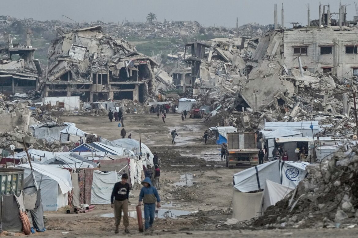 ट्रम्प के शांति बोर्ड को सहयोगियों से प्रतिकूल परिस्थितियों का सामना करना पड़ रहा है क्योंकि जनादेश गाजा से अधिक व्यापक प्रतीत होता है