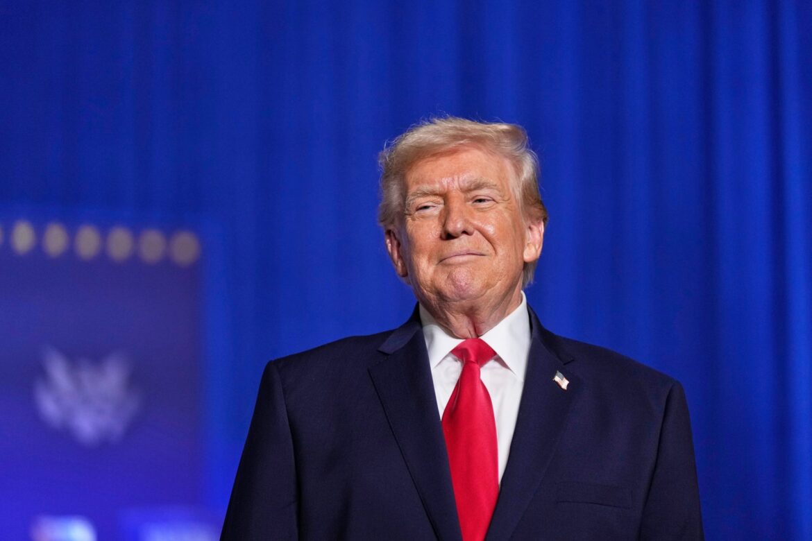 ट्रम्प ने गोलीबारी के बाद मिनेसोटा में 'अधिक आरामदायक' संघीय रणनीति के संकेत दिए