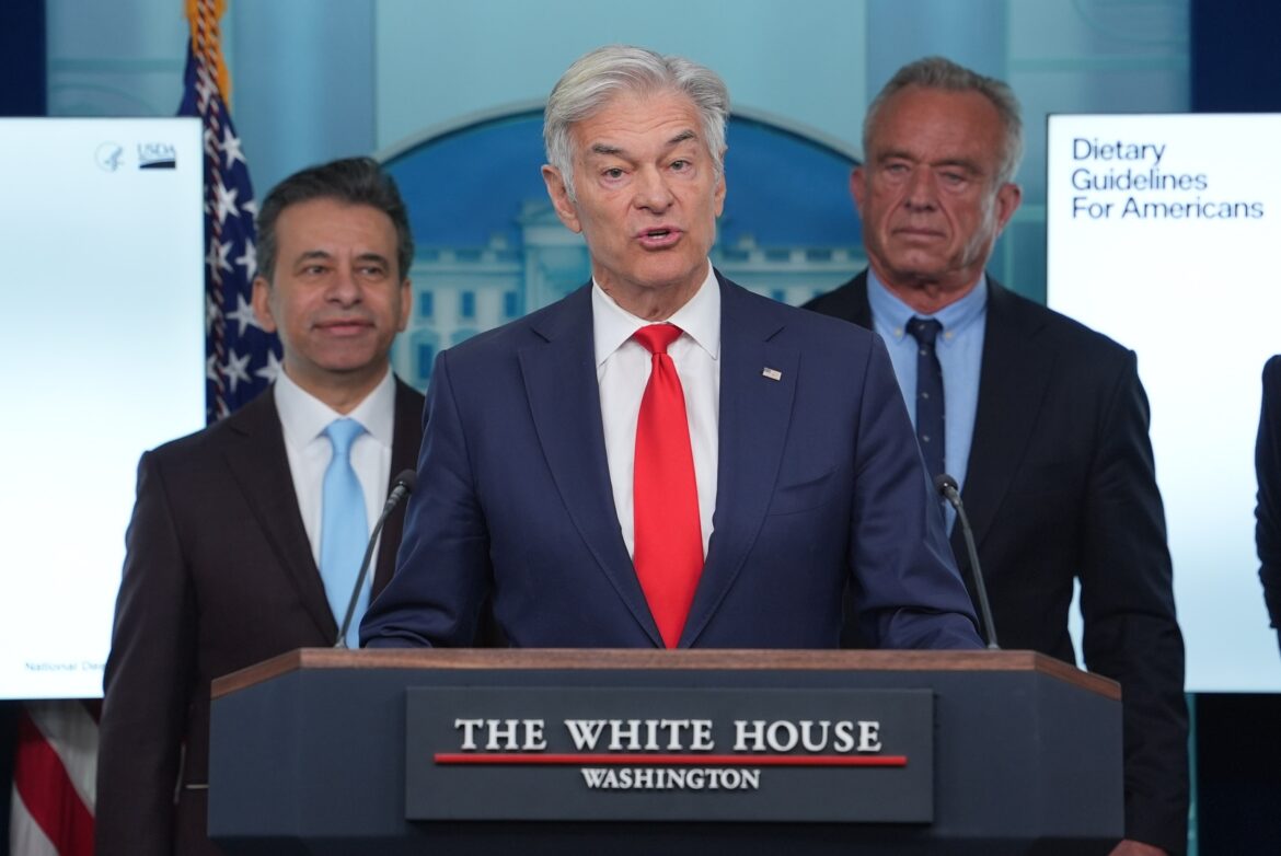 नए अमेरिकी आहार दिशानिर्देशों में अल्कोहल संबंधी मार्गदर्शन में बदलाव शामिल हैं