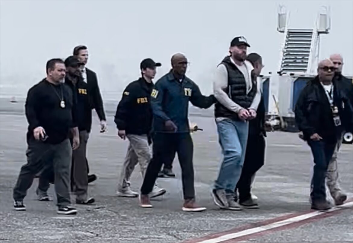 पूर्व ओलंपियन से एफबीआई मोस्ट वांटेड भगोड़ा बना रयान वेडिंग गिरफ्तार