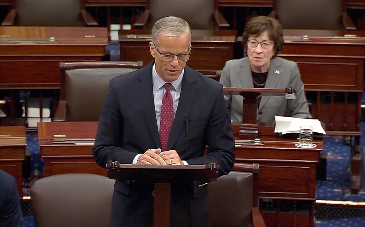 सीनेट ने शुक्रवार की समय सीमा से पहले सरकार को फंड देने के लिए वोट किया लेकिन आईसीई पर प्रतिबंधों पर बातचीत की जाएगी